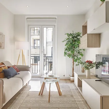 The Collection - Izpizua Apartment